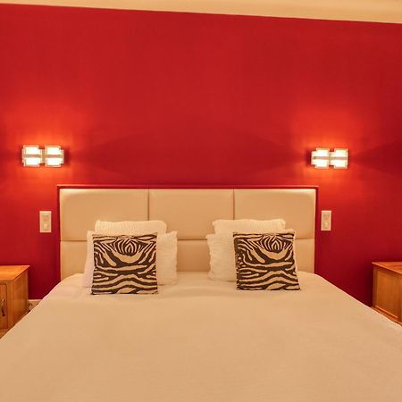 Murs  Le Hameau Fleur De Pierres , Chambre , Gite Et Table D'Hotes מראה חיצוני תמונה