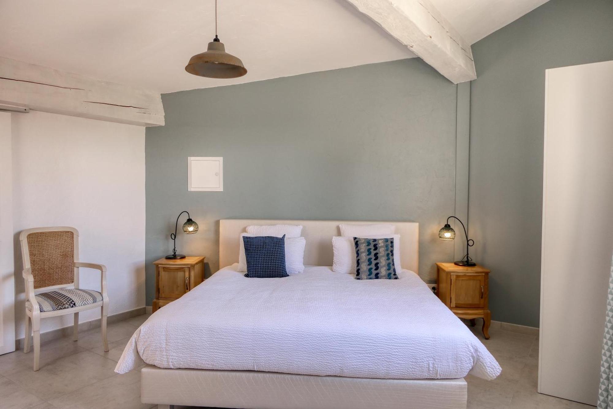 Murs  Le Hameau Fleur De Pierres , Chambre , Gite Et Table D'Hotes מראה חיצוני תמונה