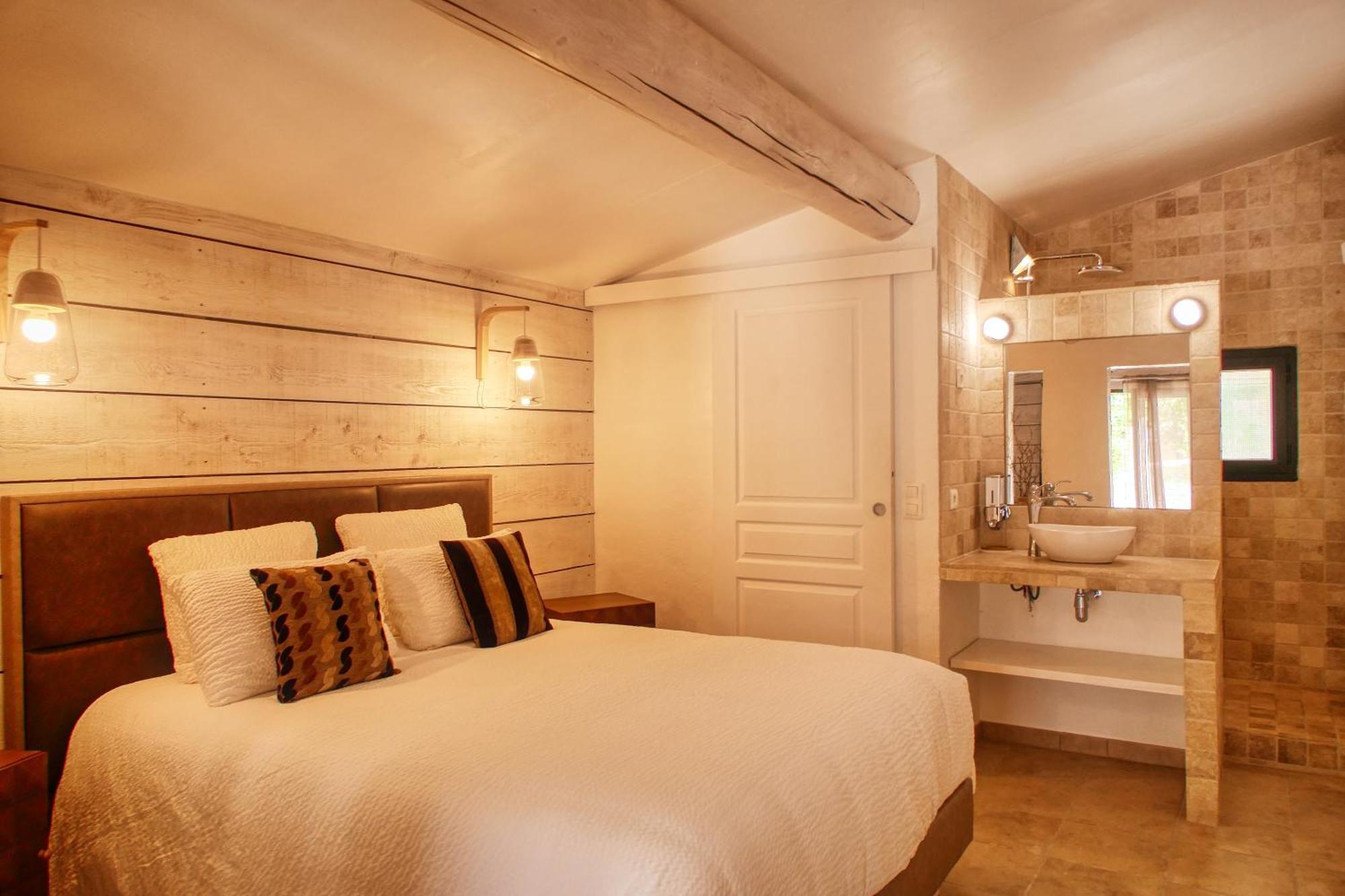 Murs  Le Hameau Fleur De Pierres , Chambre , Gite Et Table D'Hotes מראה חיצוני תמונה