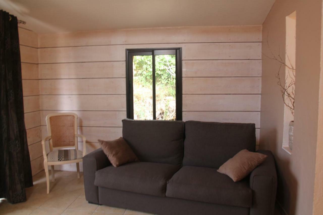 Murs  Le Hameau Fleur De Pierres , Chambre , Gite Et Table D'Hotes מראה חיצוני תמונה